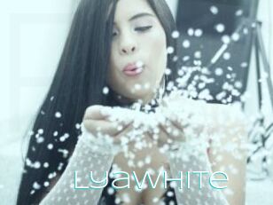 LyaWhite