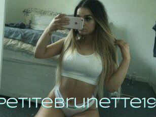 Petitebrunette19